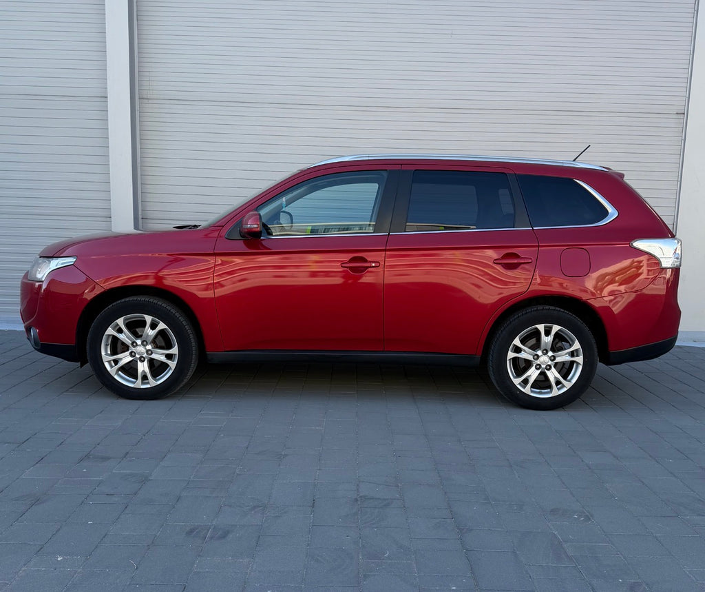 Mitsubishi Outlander 7 locuri