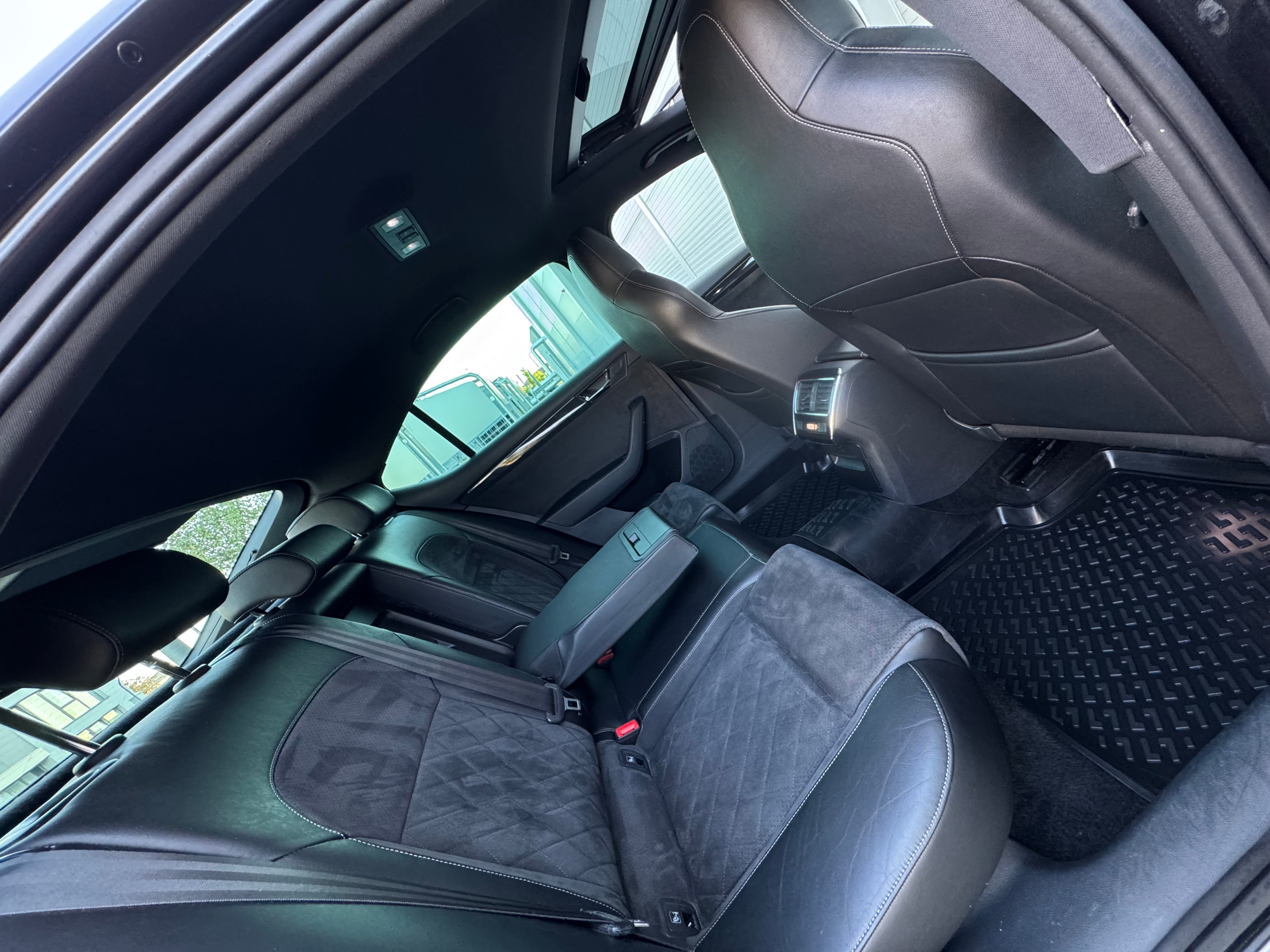 Skoda Superb Sportline DSG