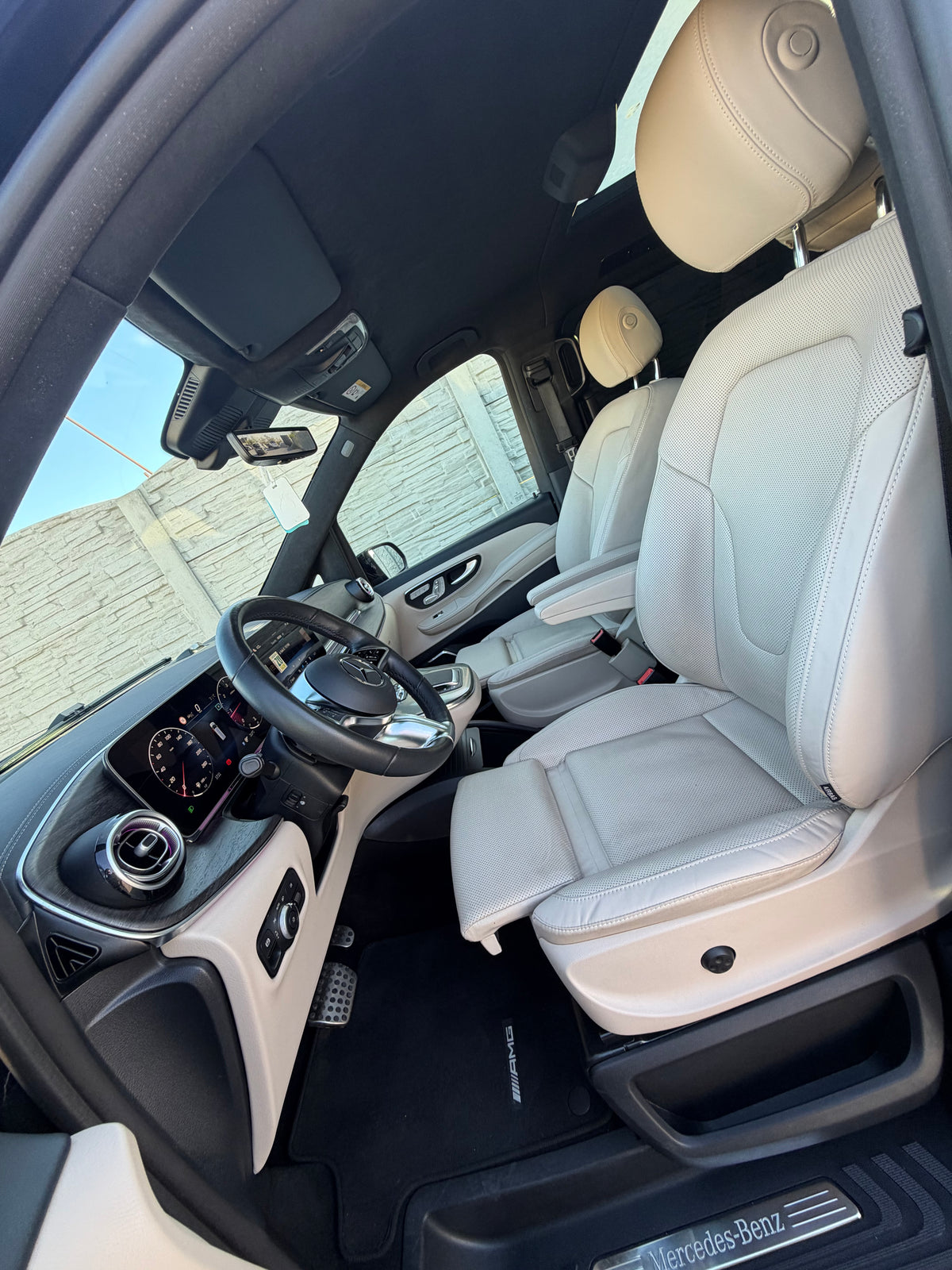 MERCEDES-BENZ V300 d 4MATIC LONG EXCLUSIVE – AMG LINE