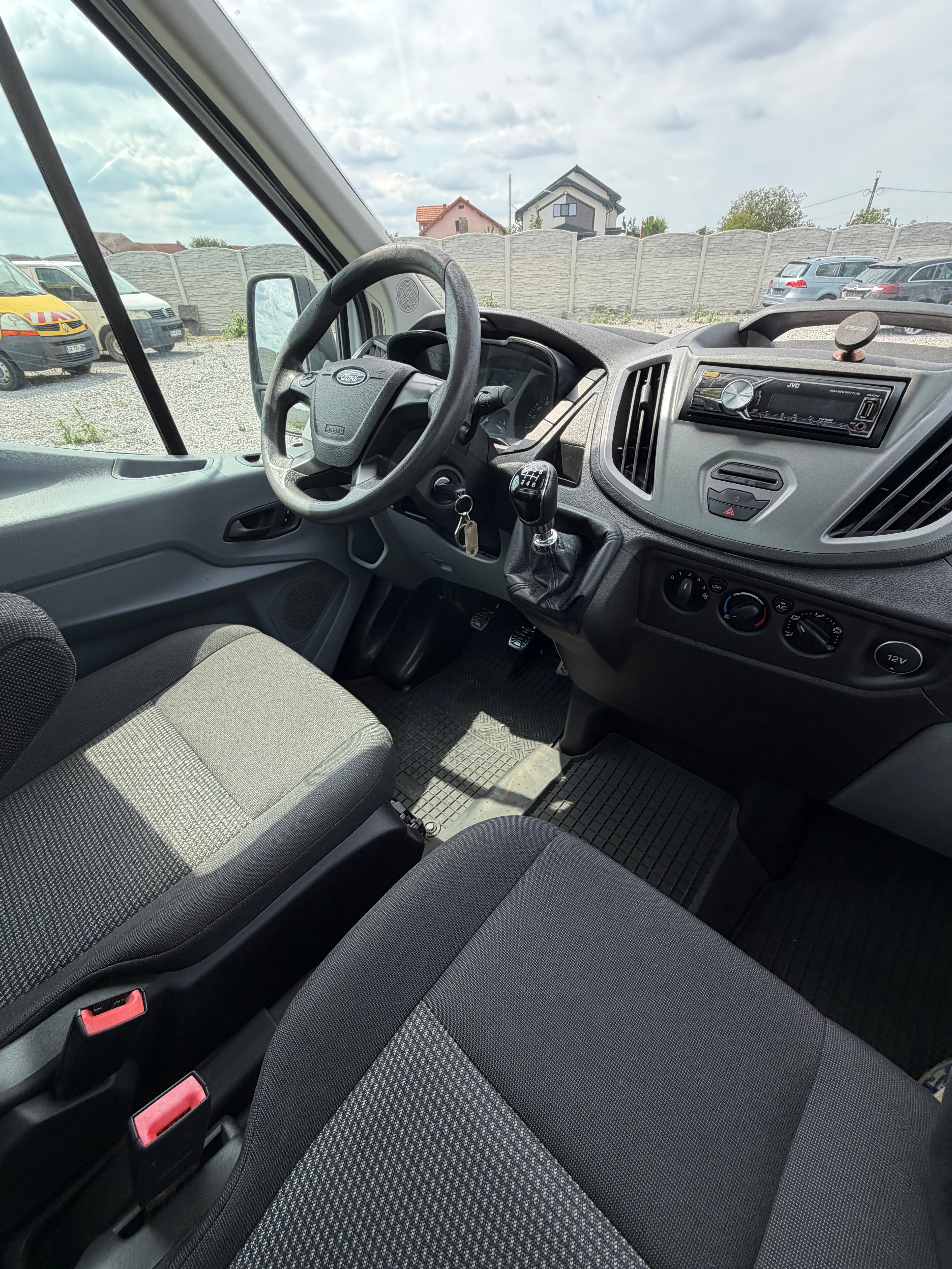 Ford Transit Long