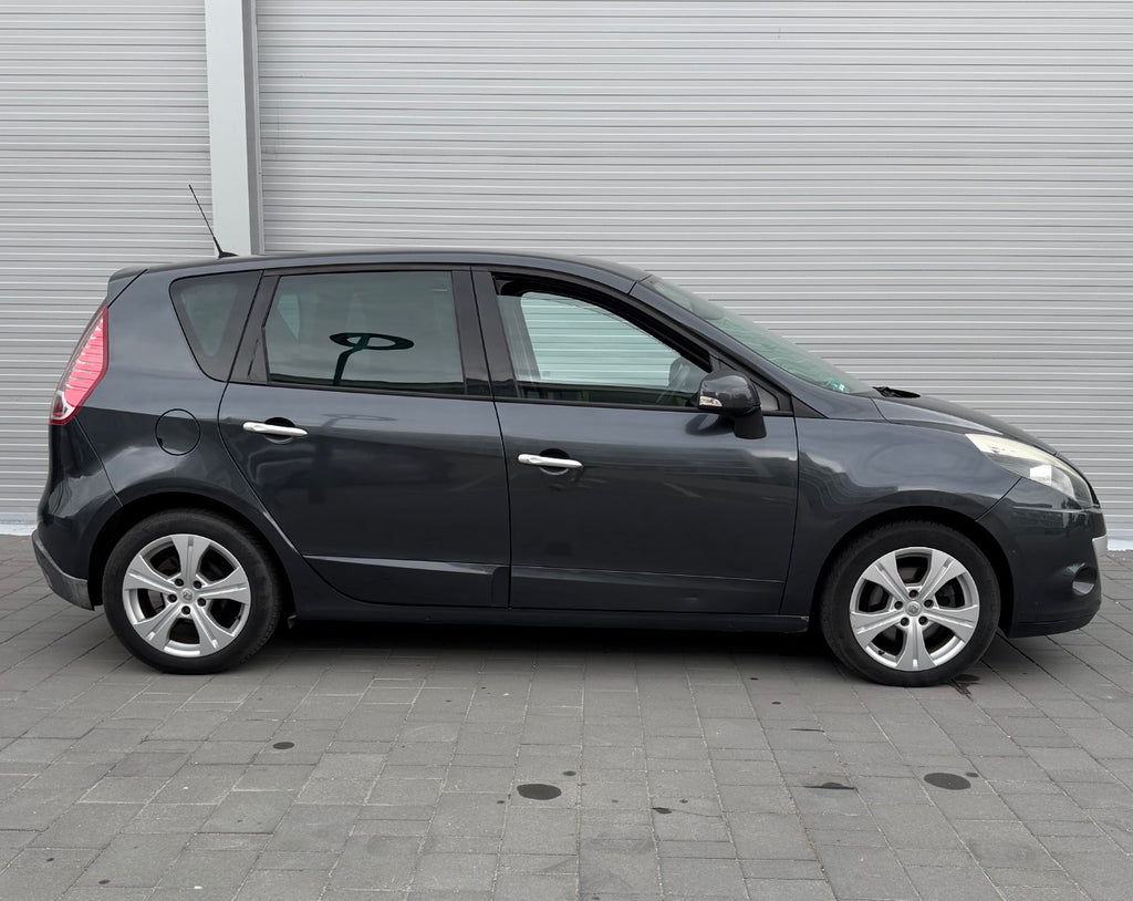 Renault Scenic 1.9 DCI 130 CP