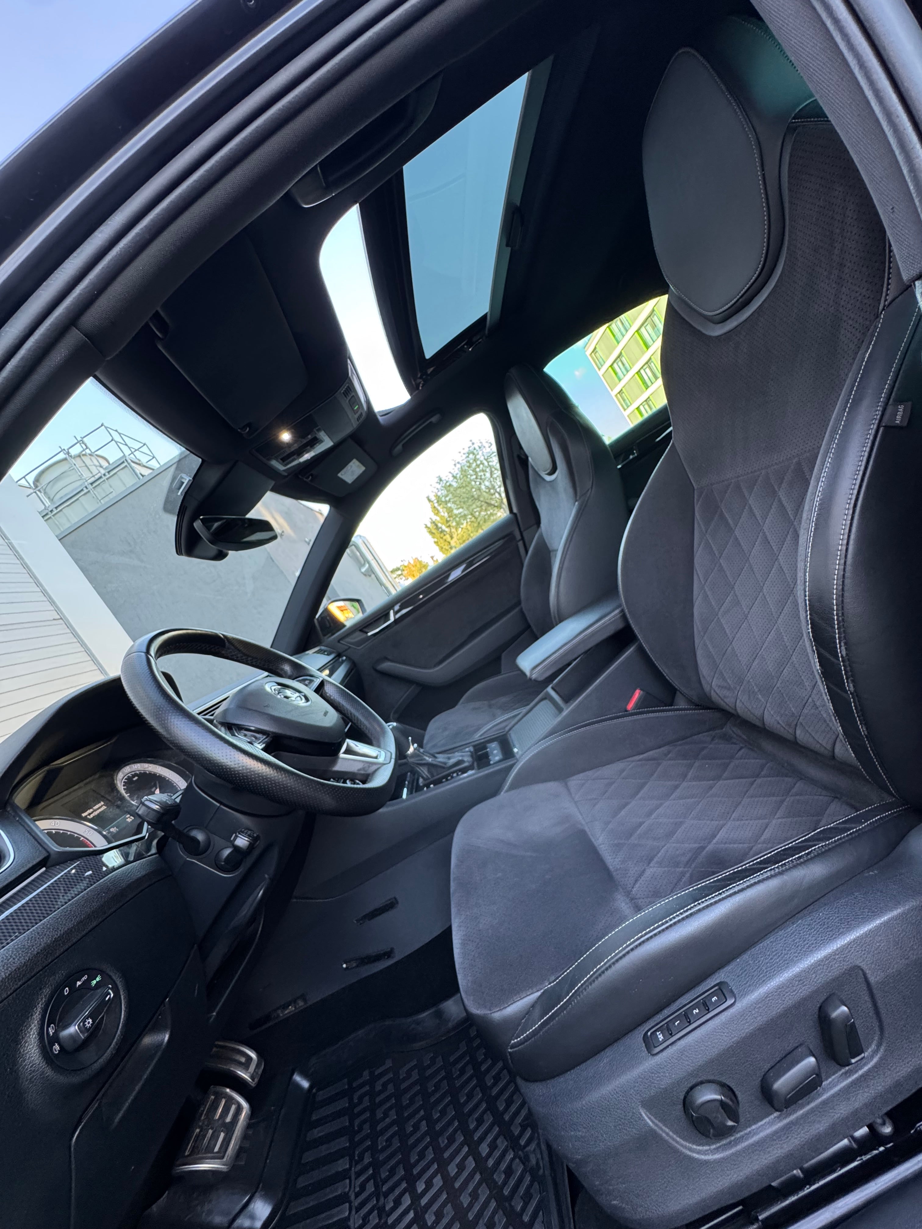 Skoda Superb Sportline DSG