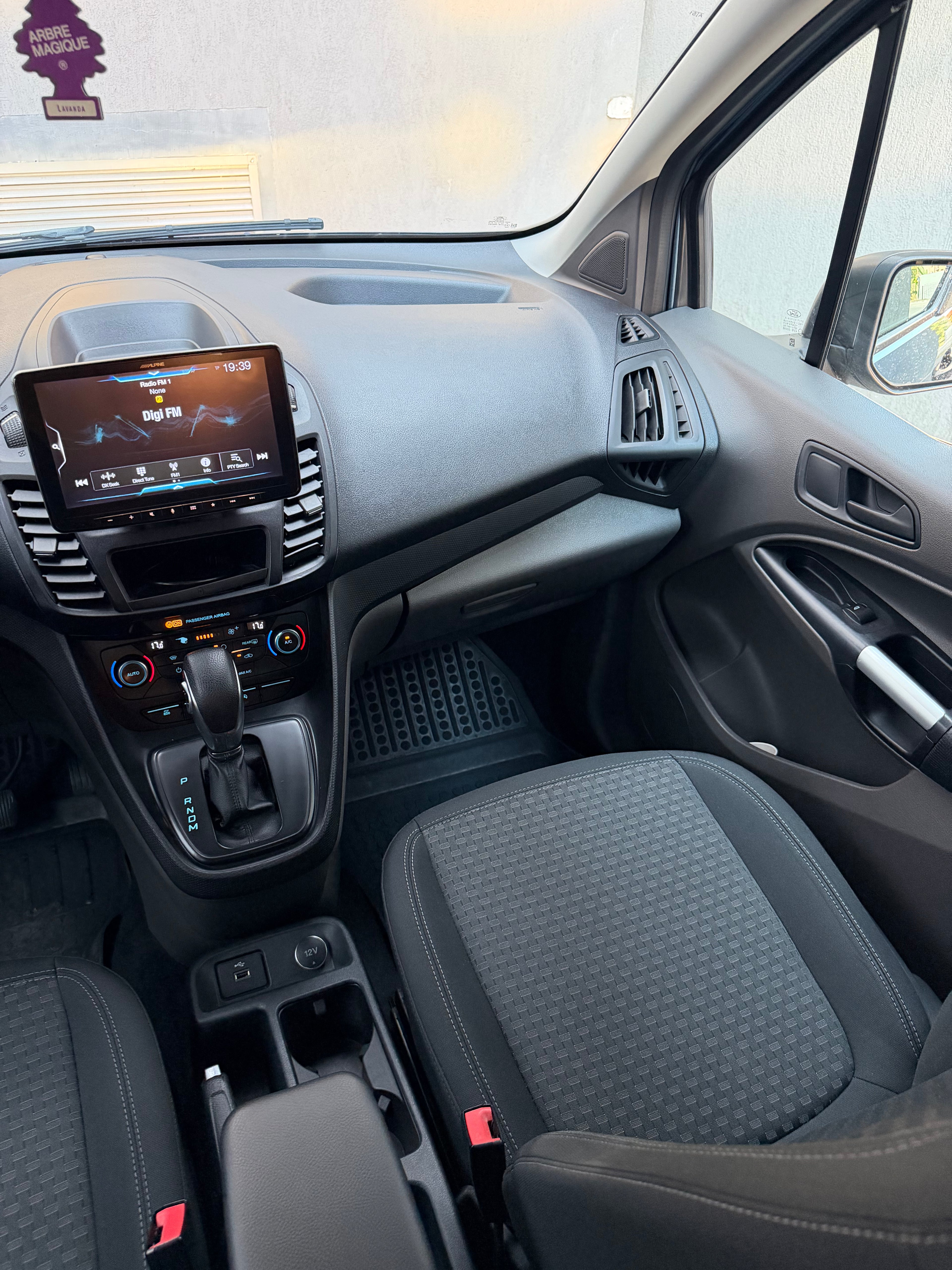 Ford Transit Connect Long Automat