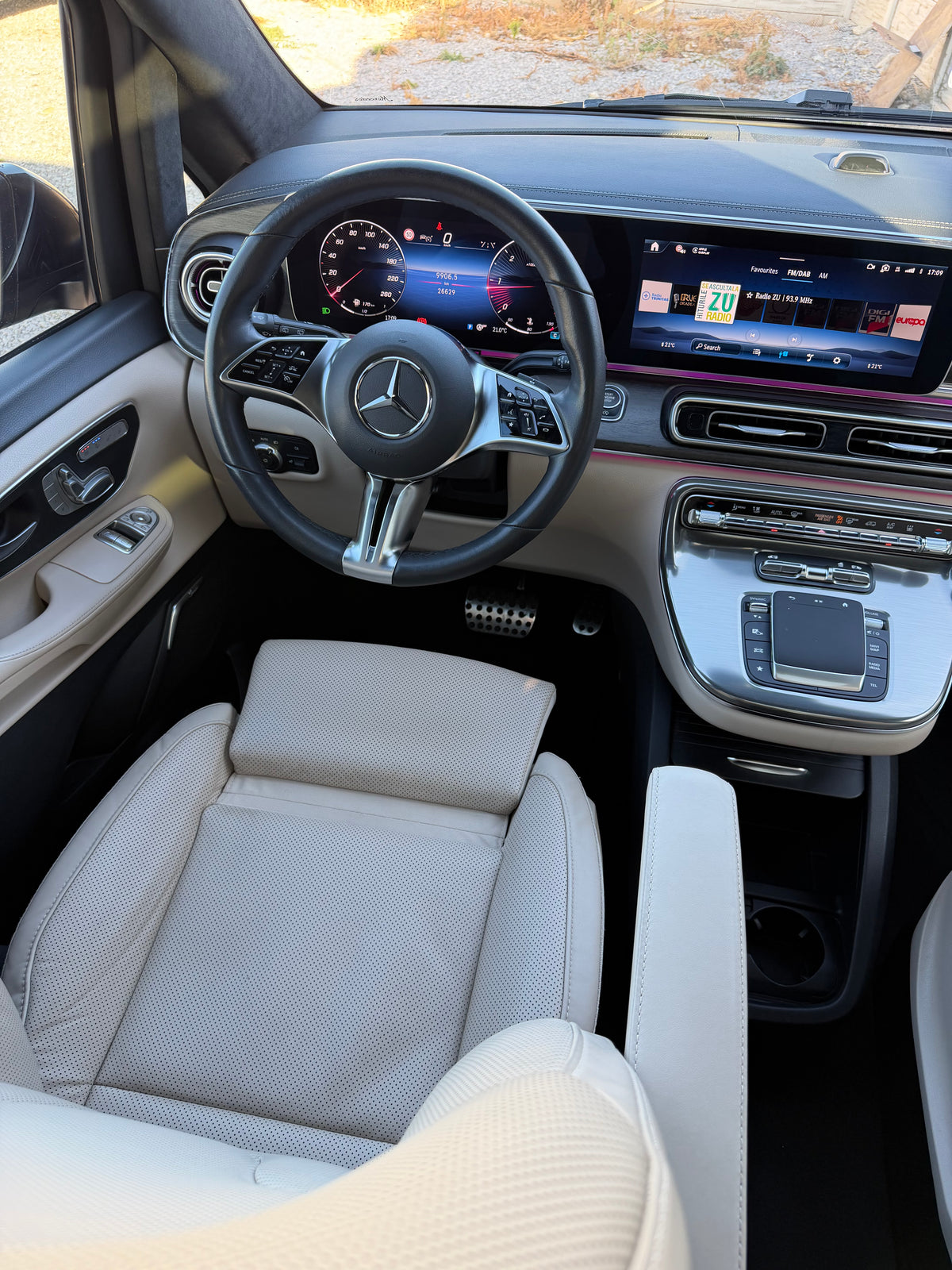 MERCEDES-BENZ V300 d 4MATIC LONG EXCLUSIVE – AMG LINE