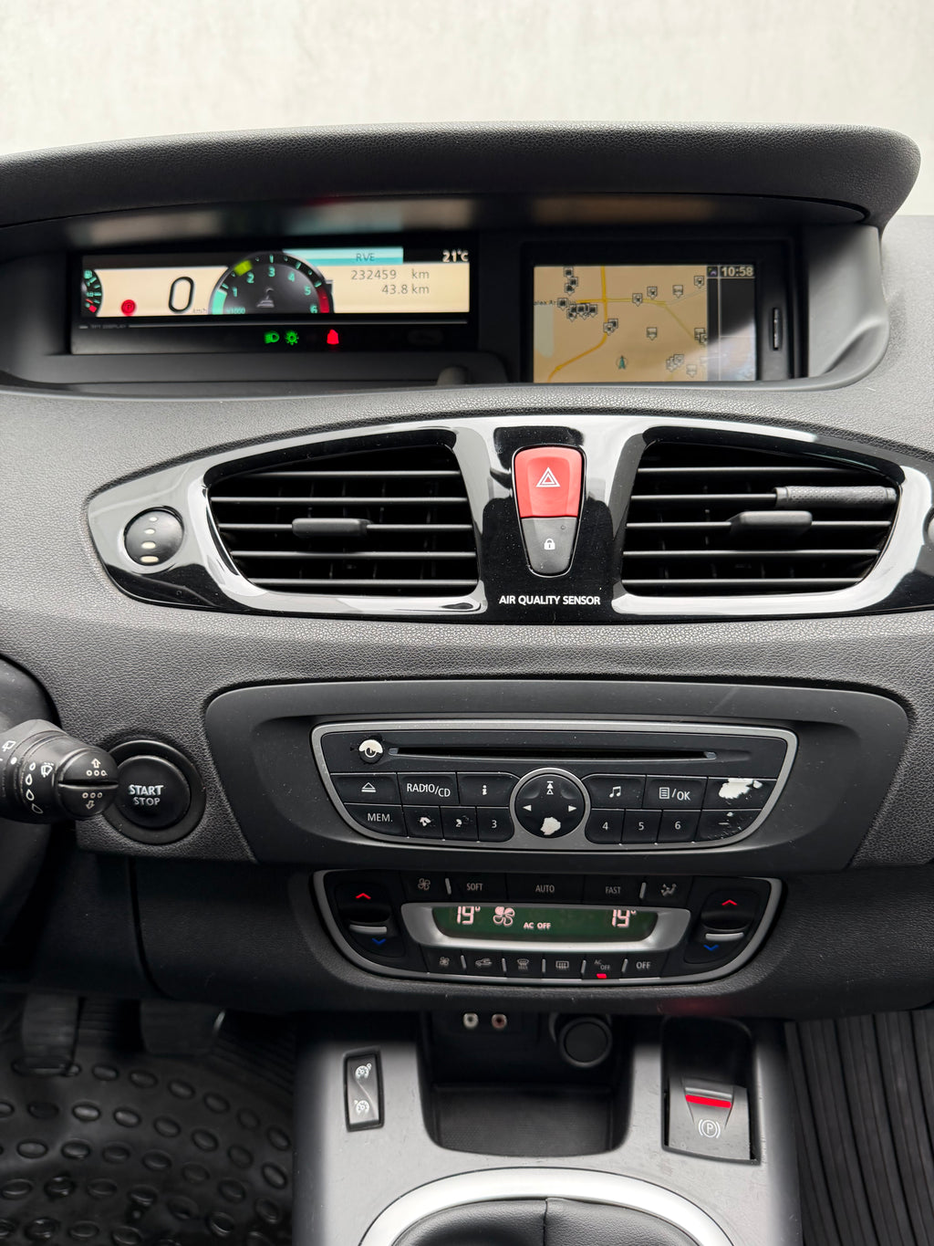 Renault Scenic 1.9 DCI 130 CP
