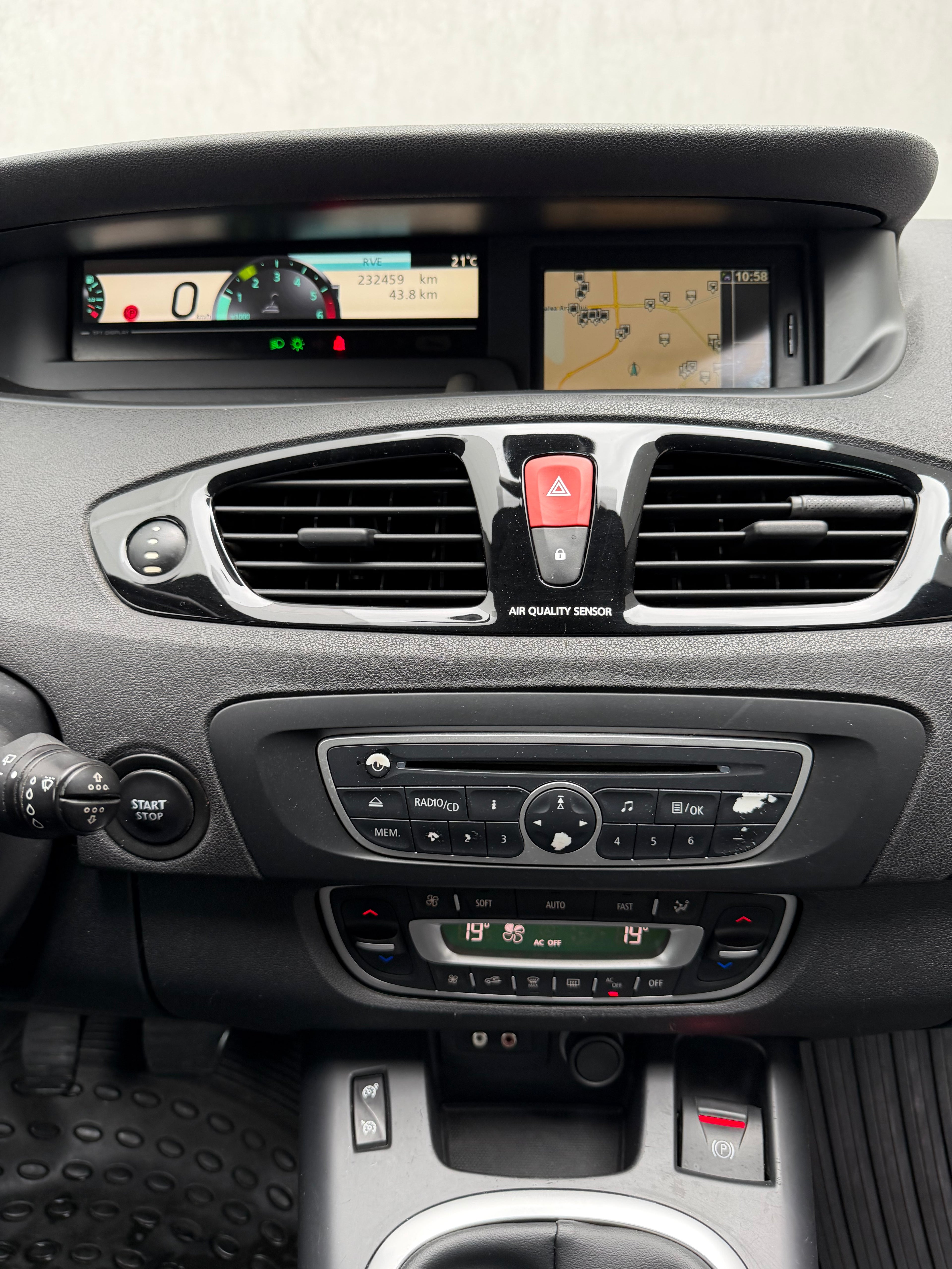 Renault Scenic 1.9 DCI 130 CP