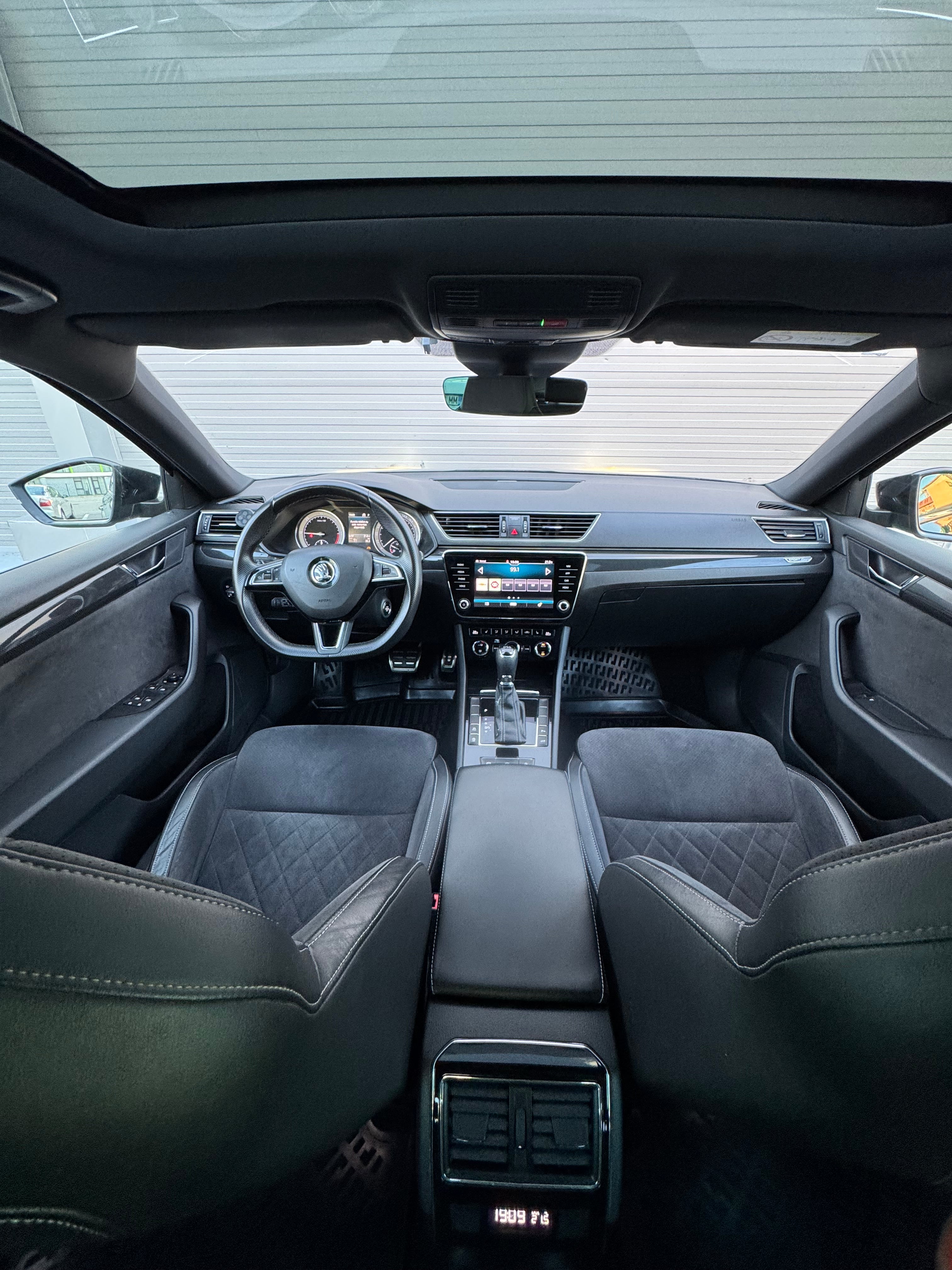 Skoda Superb Sportline DSG
