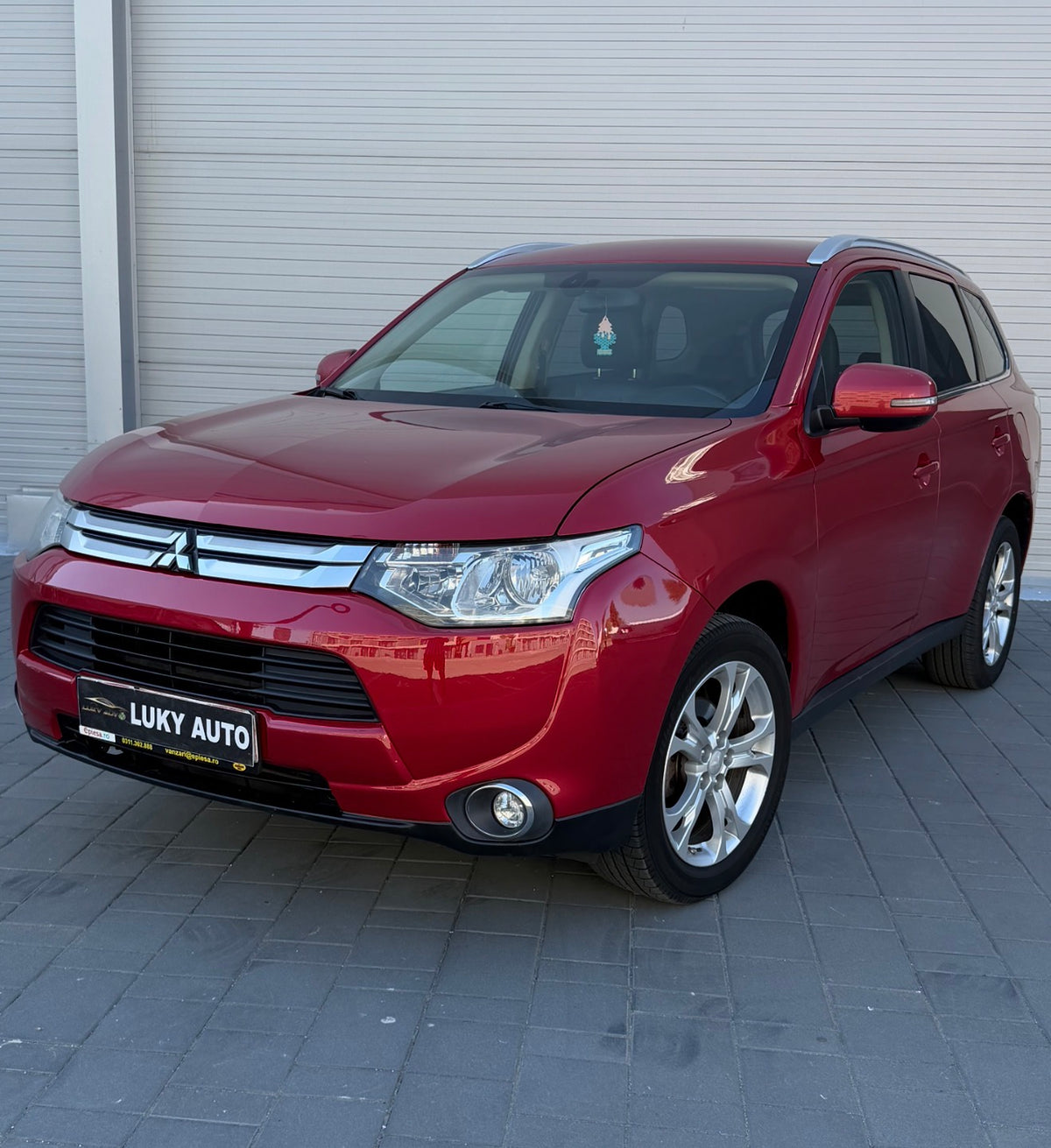 Mitsubishi Outlander 7 locuri