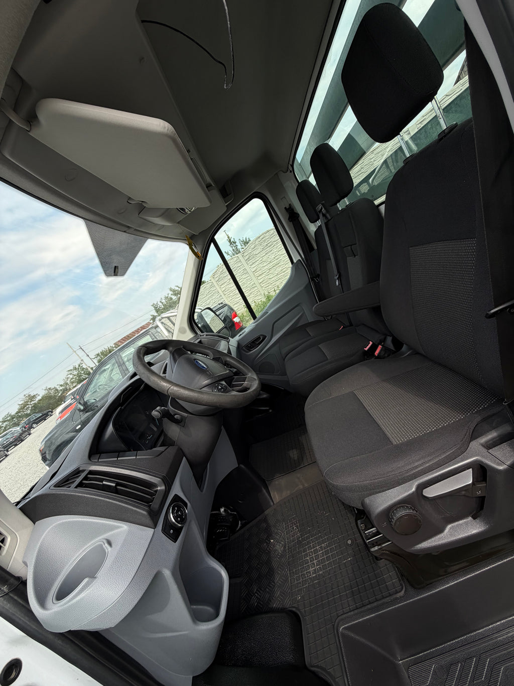 Ford Transit Long