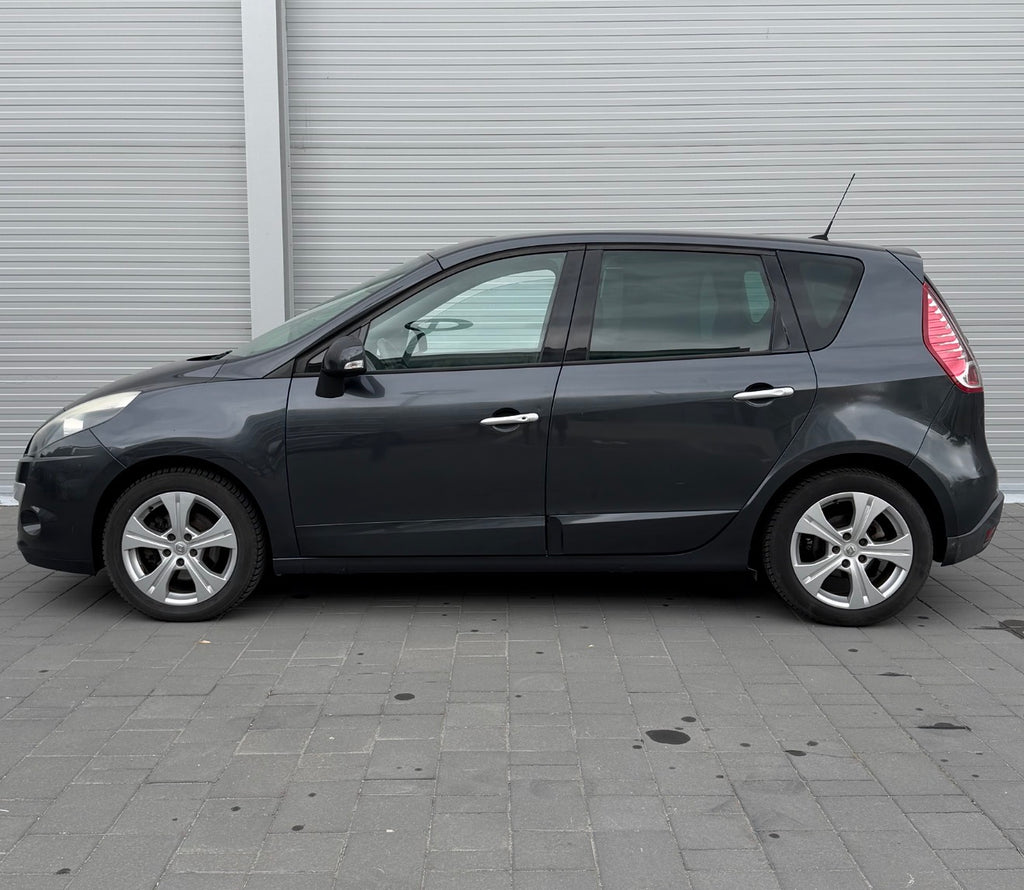 Renault Scenic 1.9 DCI 130 CP