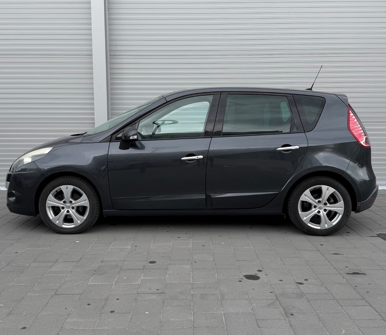 Renault Scenic 1.9 DCI 130 CP