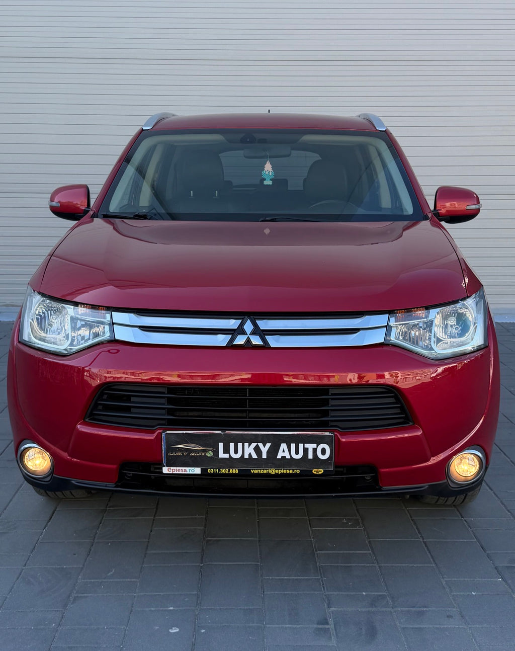 Mitsubishi Outlander 7 locuri