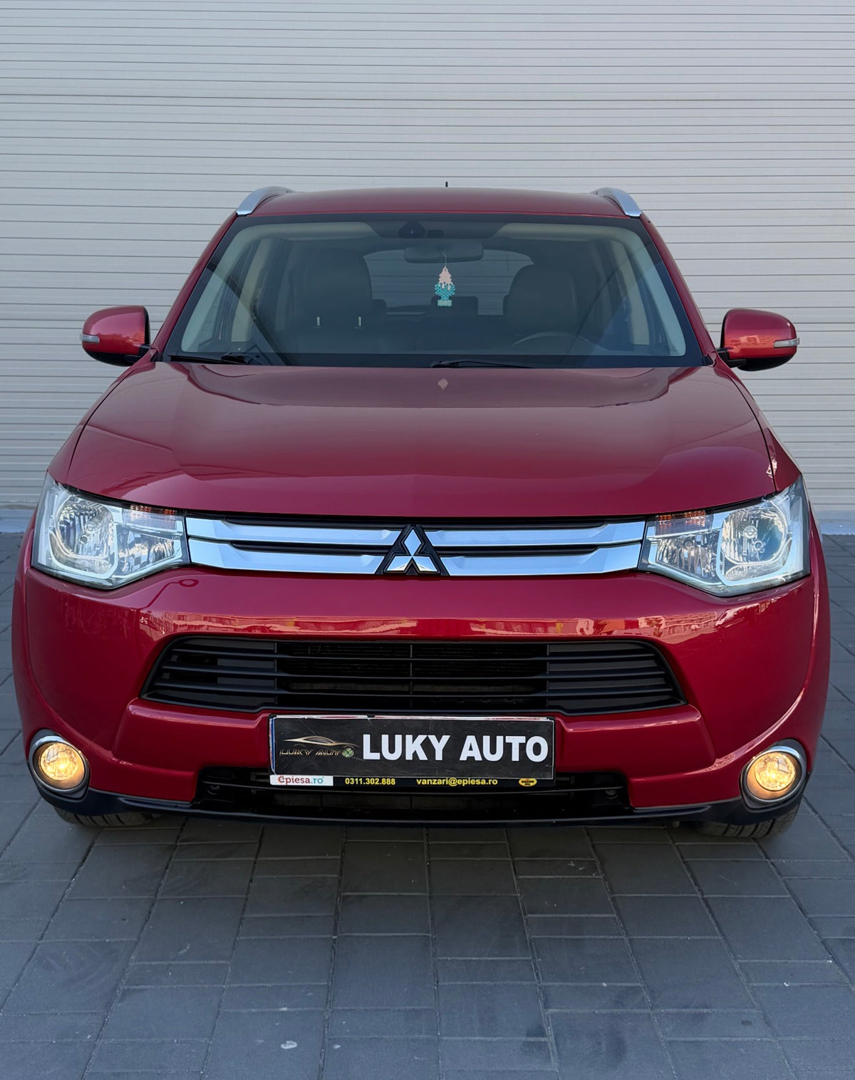 Mitsubishi Outlander 7 locuri
