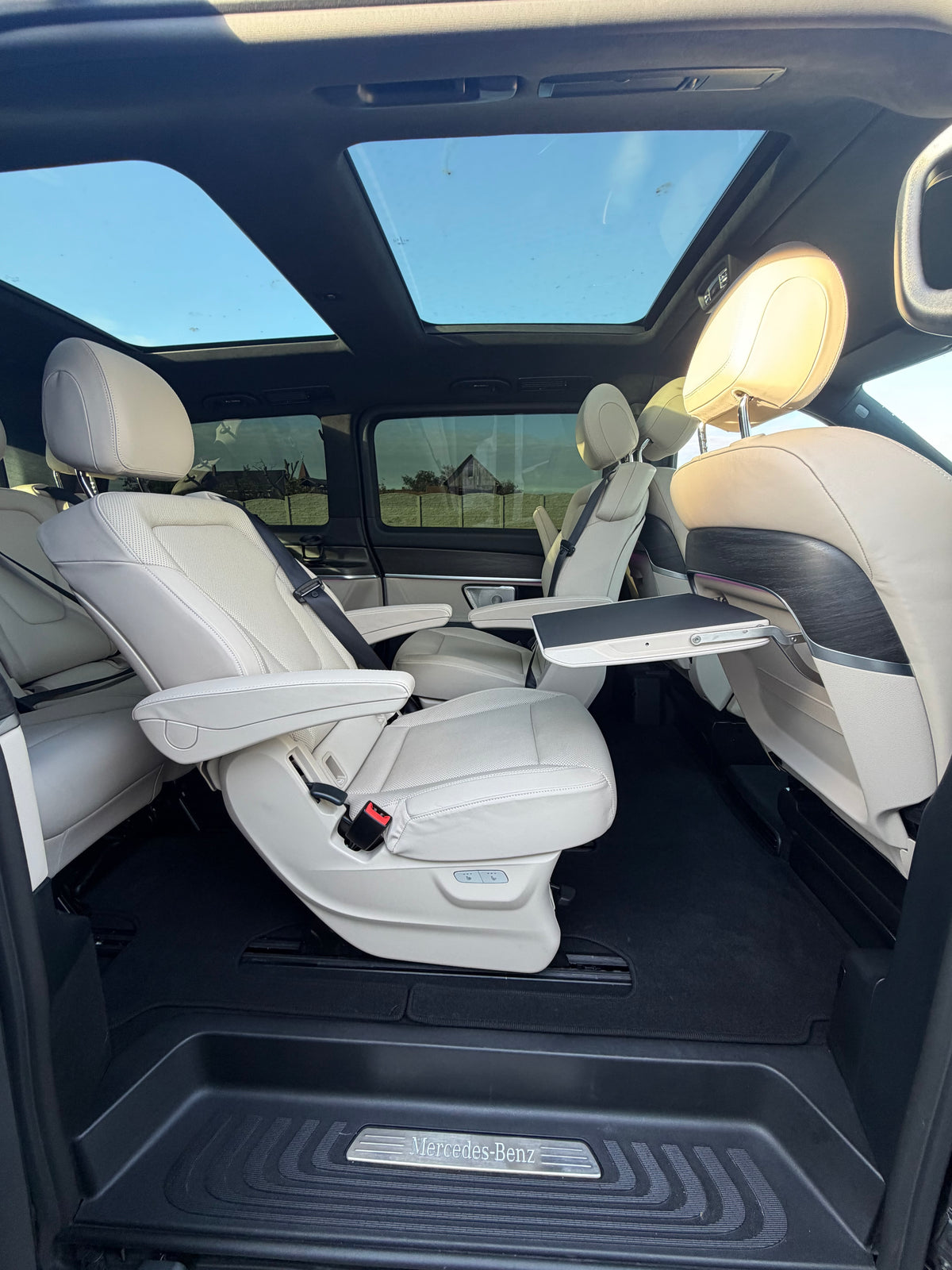 MERCEDES-BENZ V300 d 4MATIC LONG EXCLUSIVE – AMG LINE