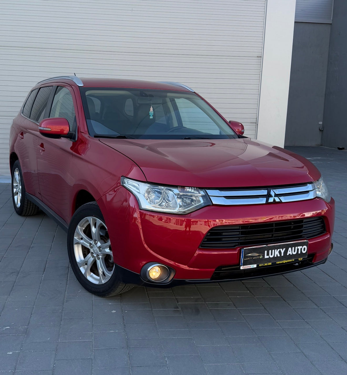 Mitsubishi Outlander 7 locuri