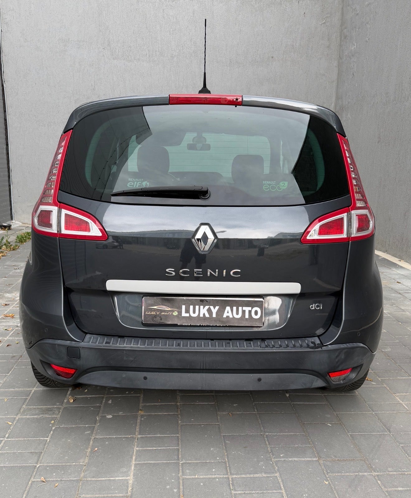 Renault Scenic 1.9 DCI 130 CP