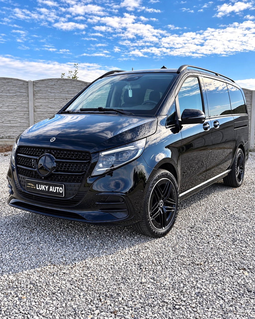 MERCEDES-BENZ V300 d 4MATIC LONG EXCLUSIVE – AMG LINE